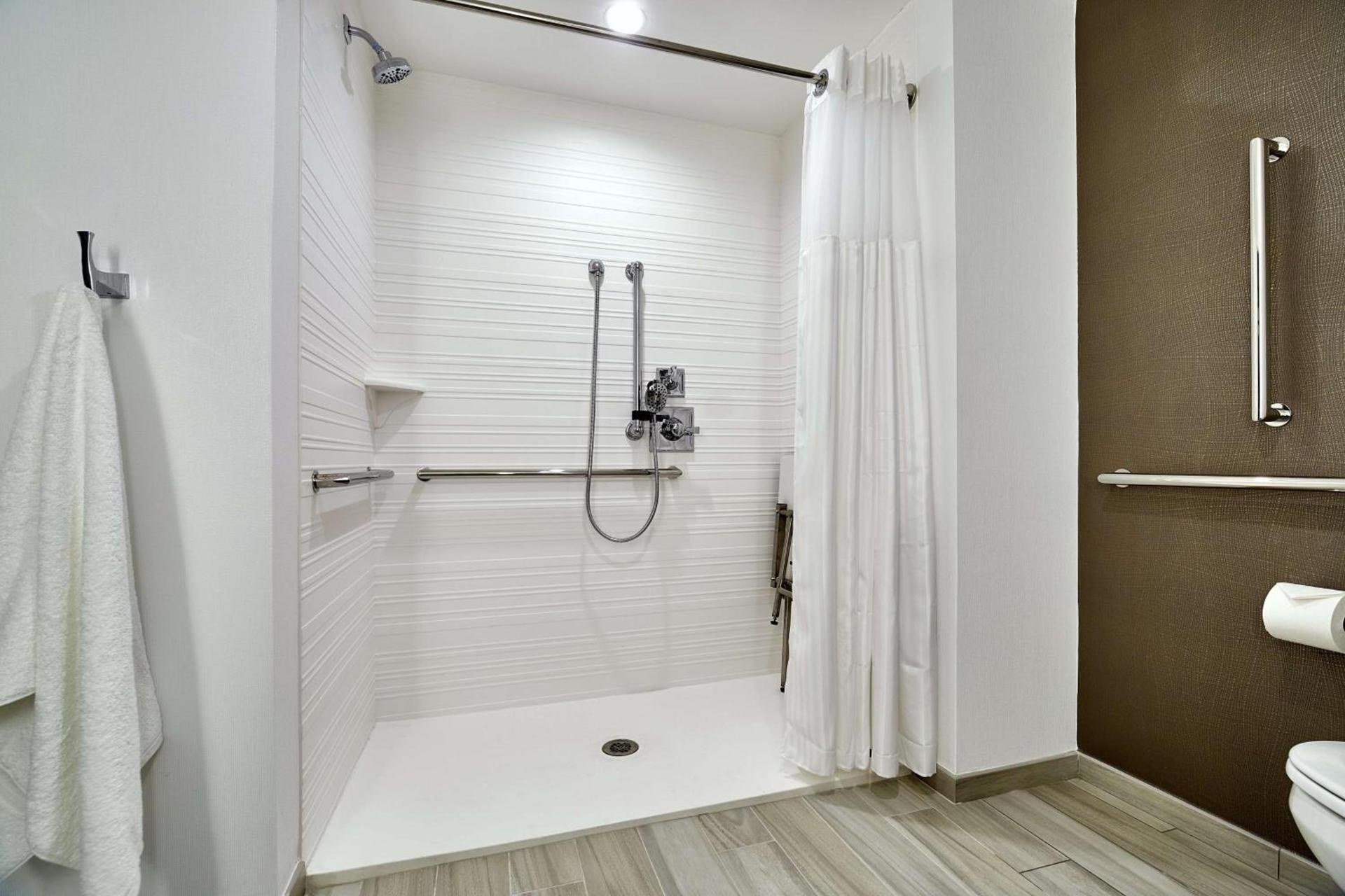 Hilton Garden Inn Roslyn photo 20