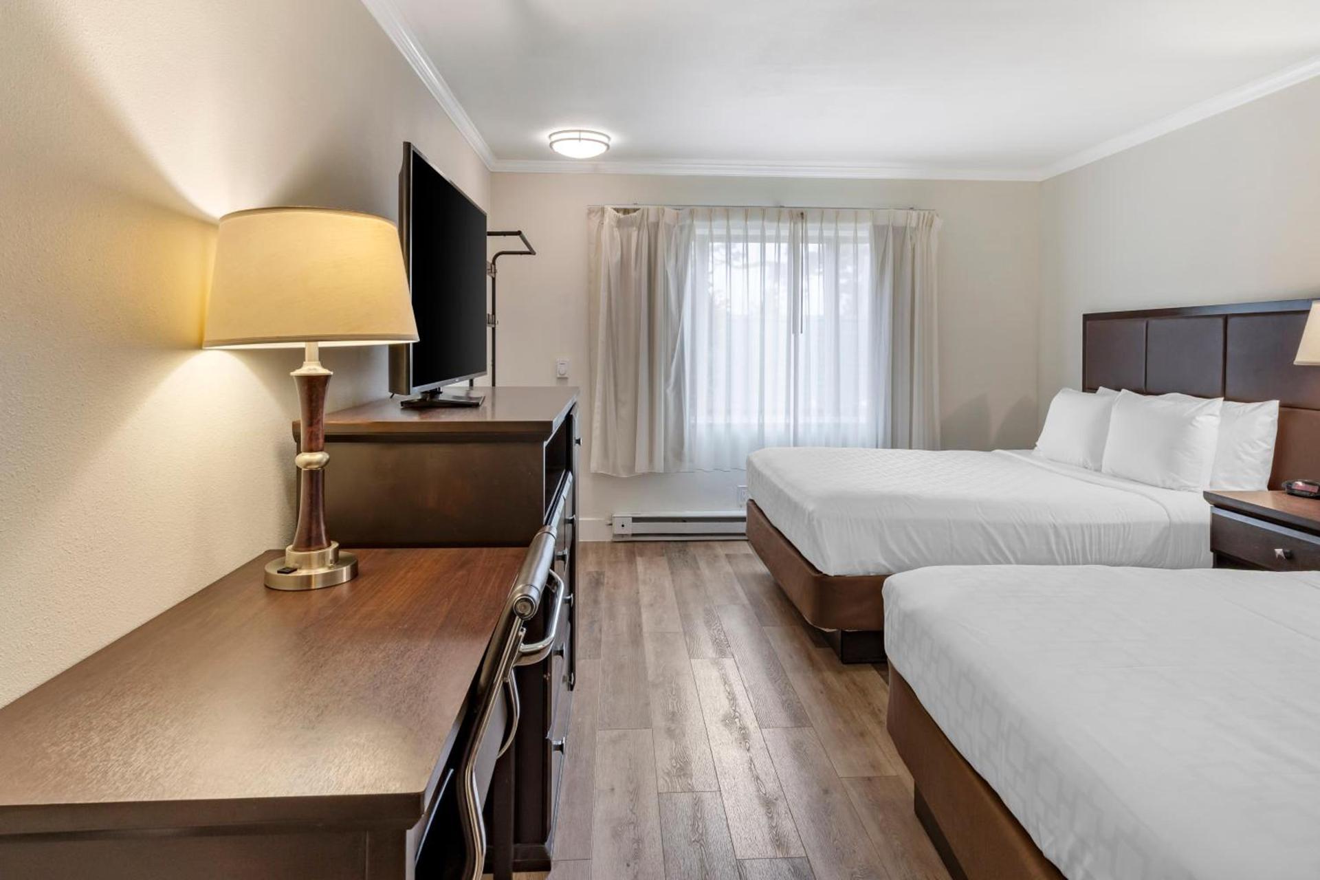 Best Western Carmel's Town House Lodge photo 50