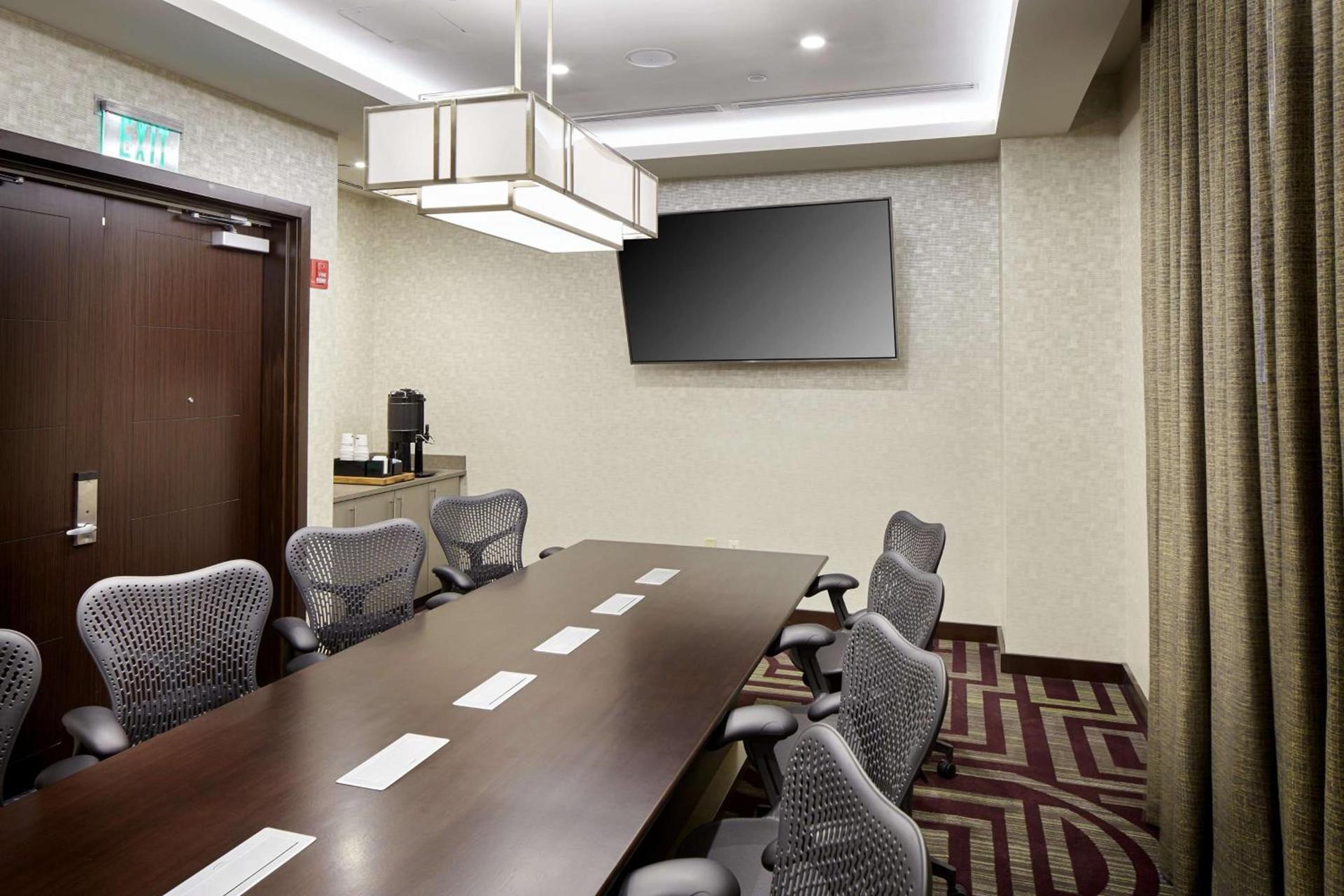 Hilton Garden Inn Roslyn photo 30