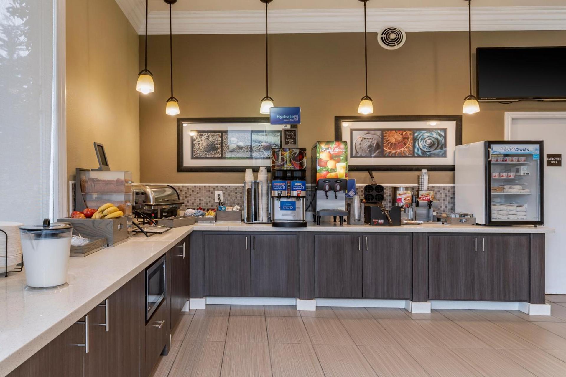 Best Western Carmel's Town House Lodge photo 52