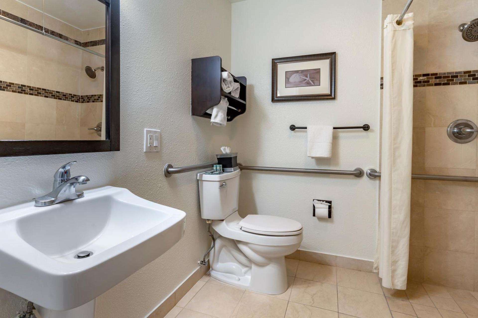 Best Western Carmel's Town House Lodge photo 55
