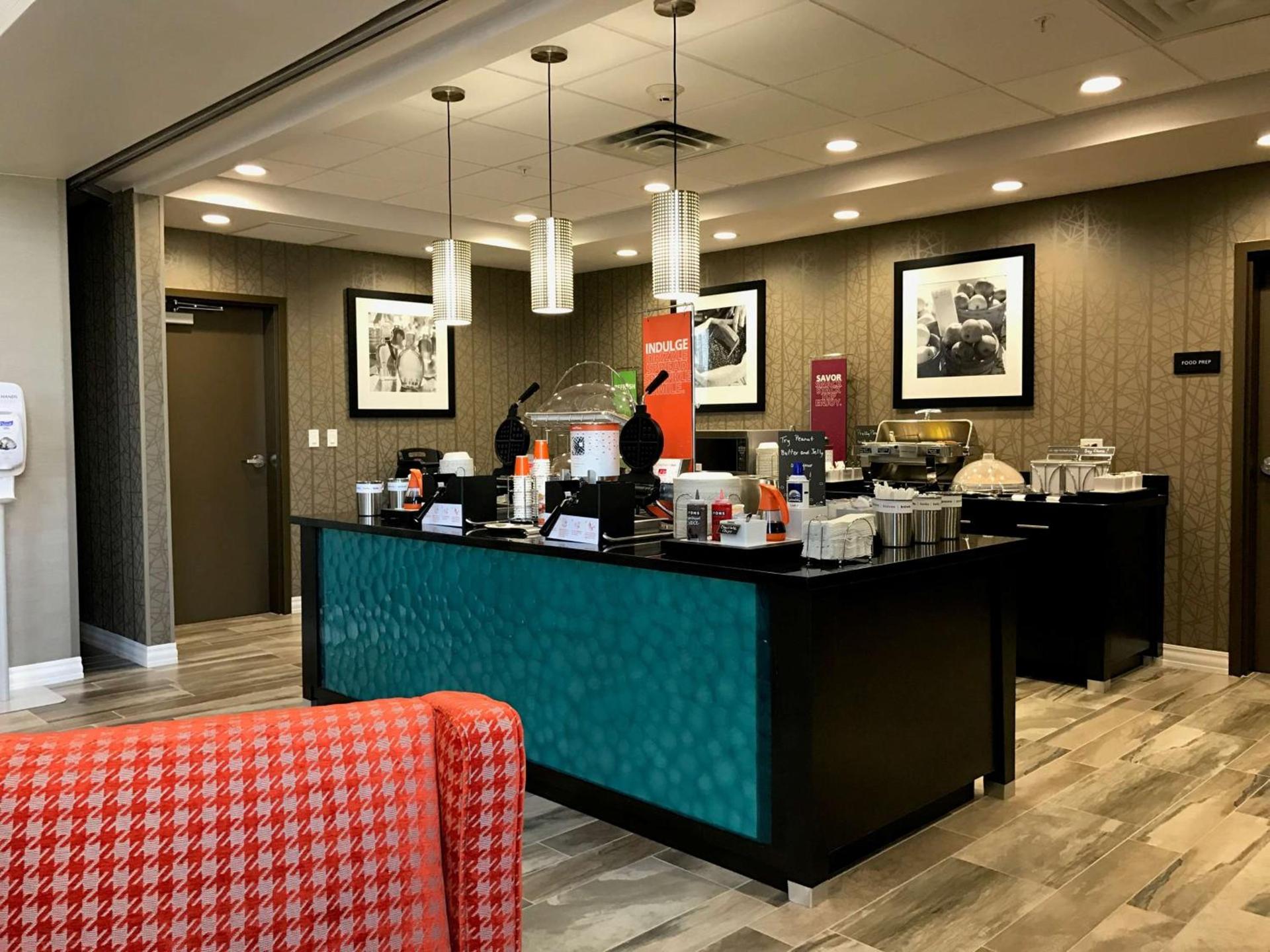 Hampton Inn & Suites-Moore photo 7