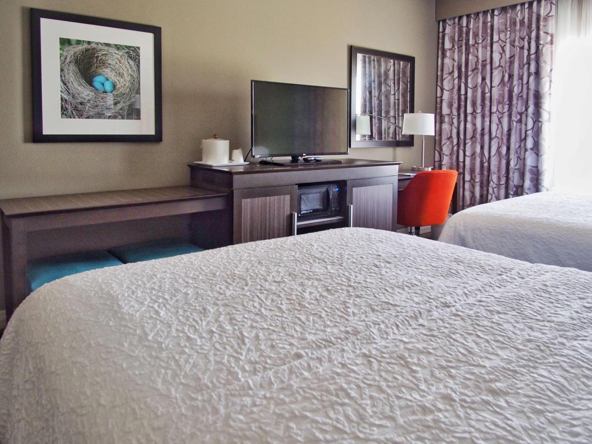 Hampton Inn & Suites-Moore photo 14