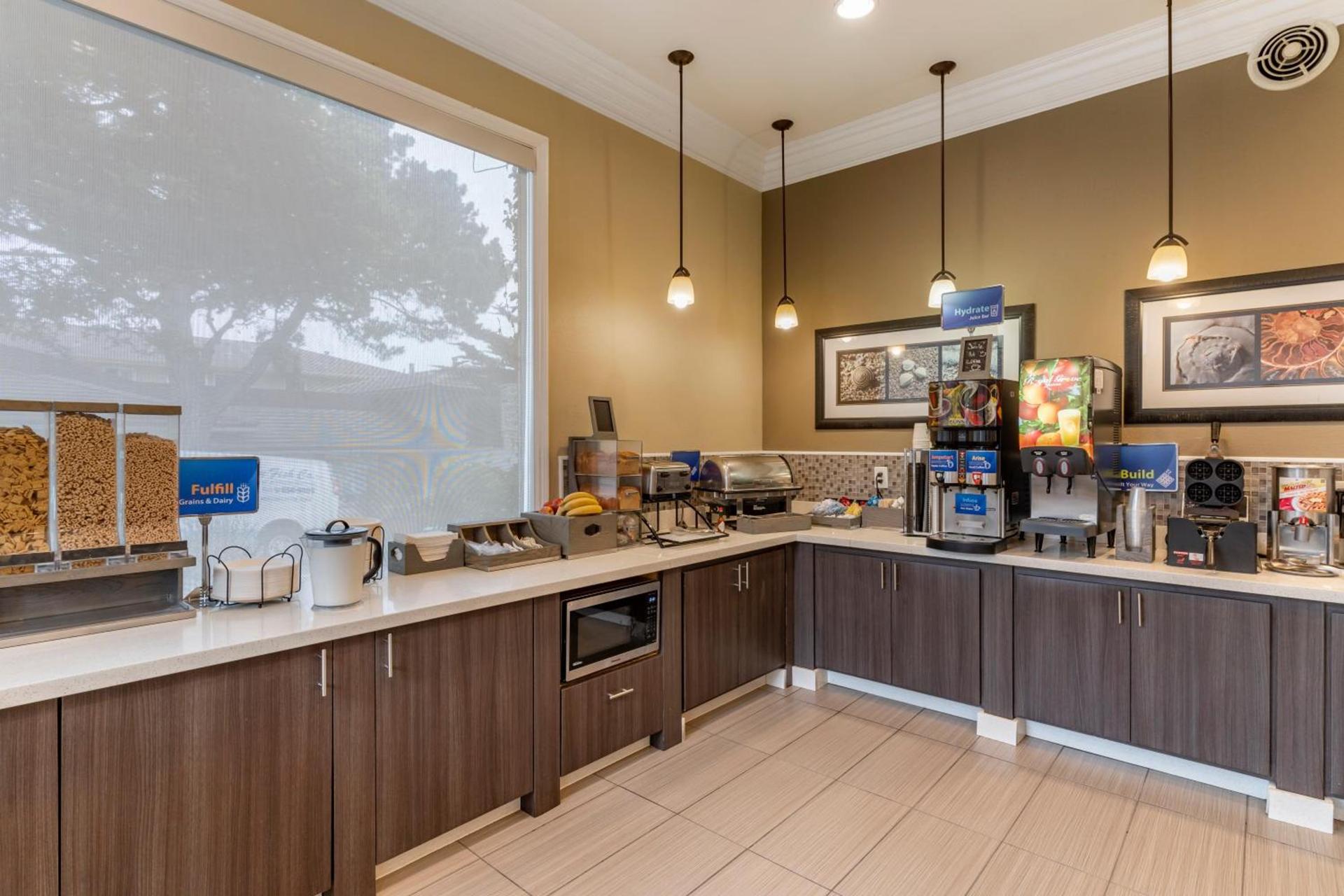 Best Western Carmel's Town House Lodge photo 62