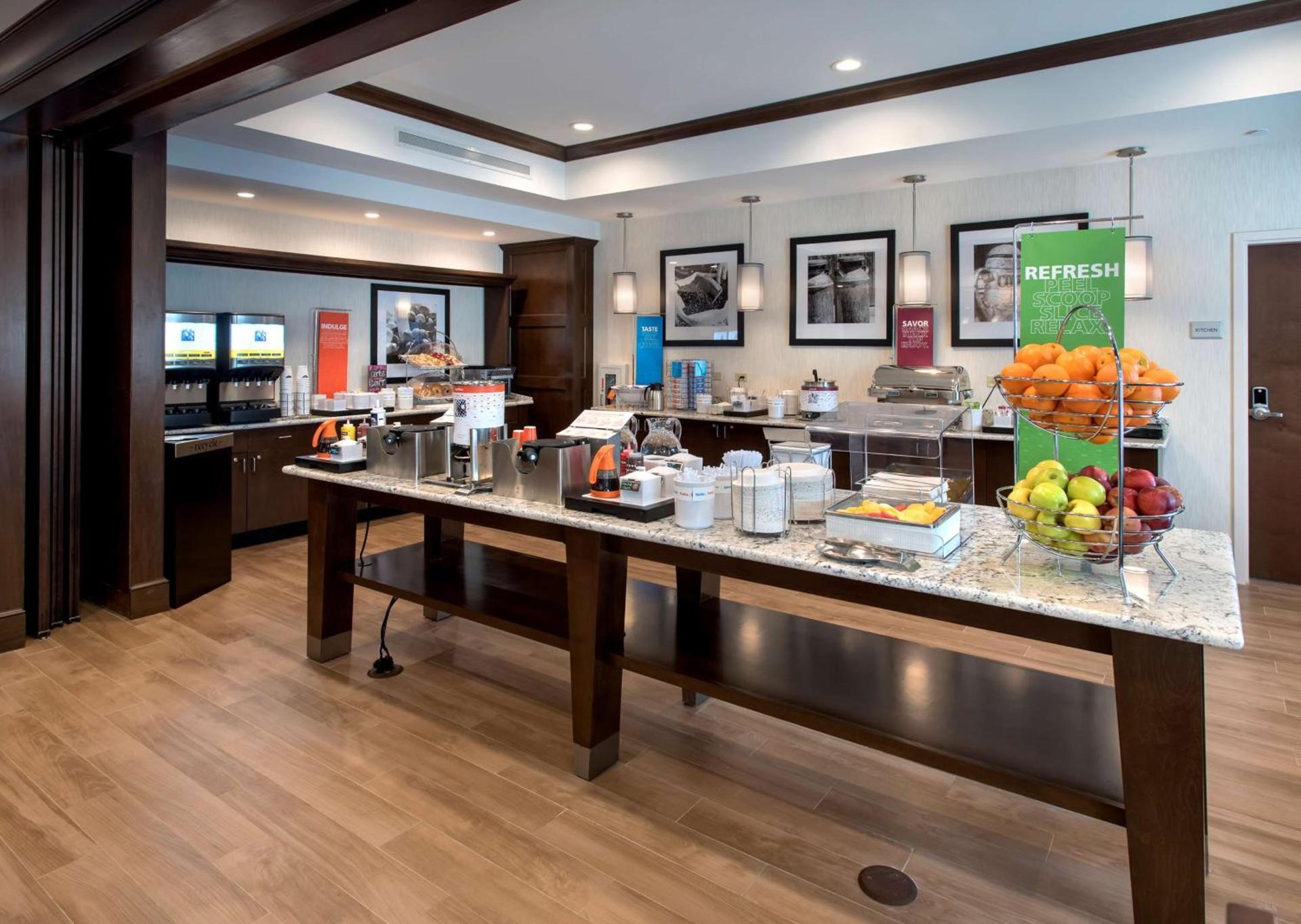 Hampton Inn by Hilton New Paltz, NY photo 8