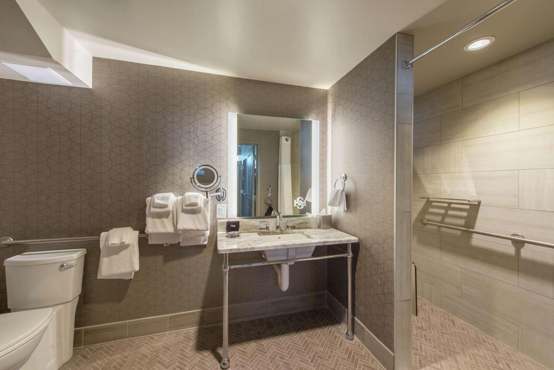 Hotel Saranac, Curio Collection By Hilton photo 34