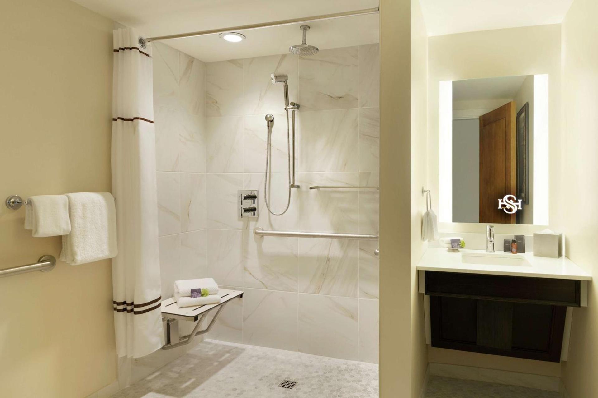Hotel Saranac, Curio Collection By Hilton photo 48