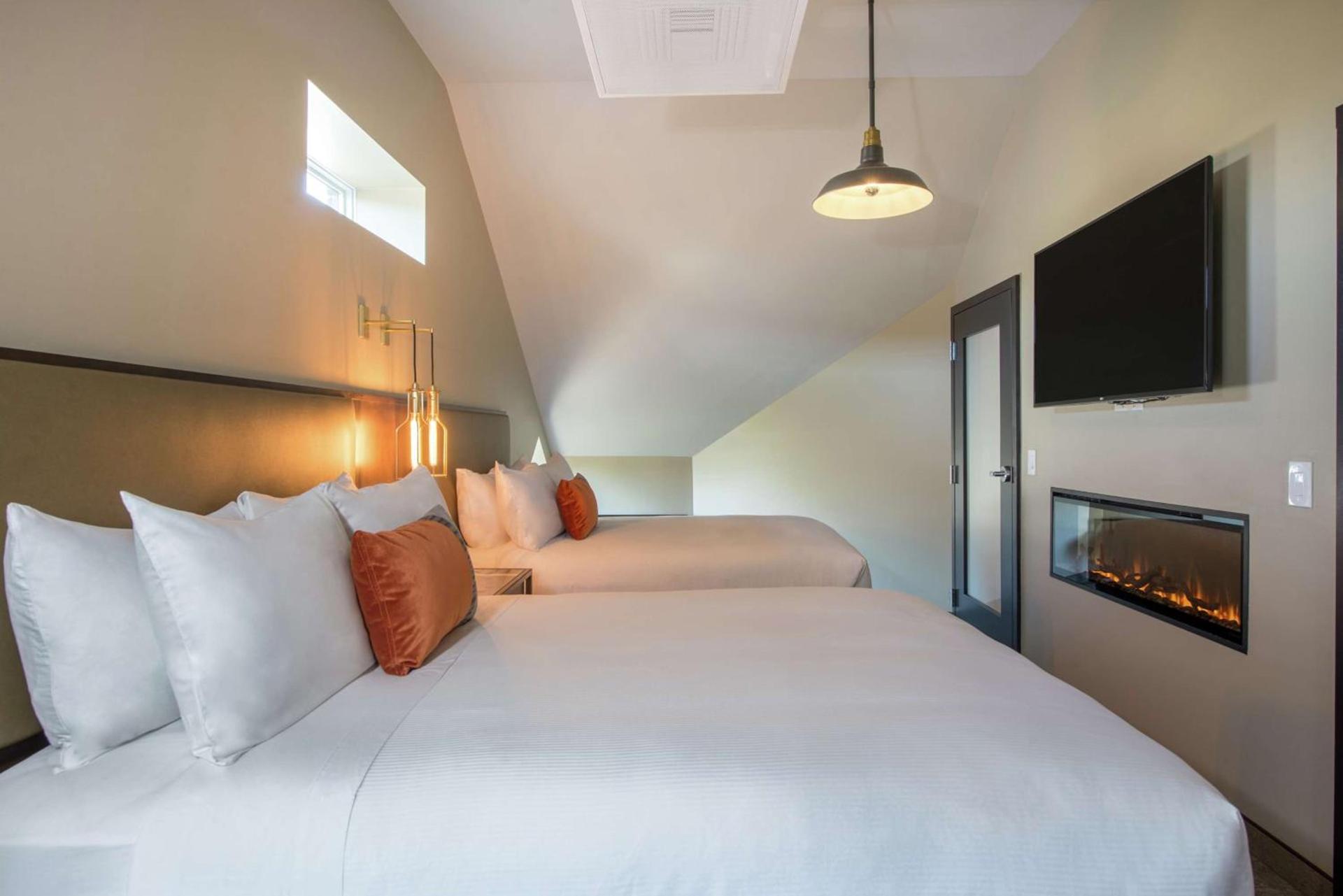 Hotel Saranac, Curio Collection By Hilton photo 87