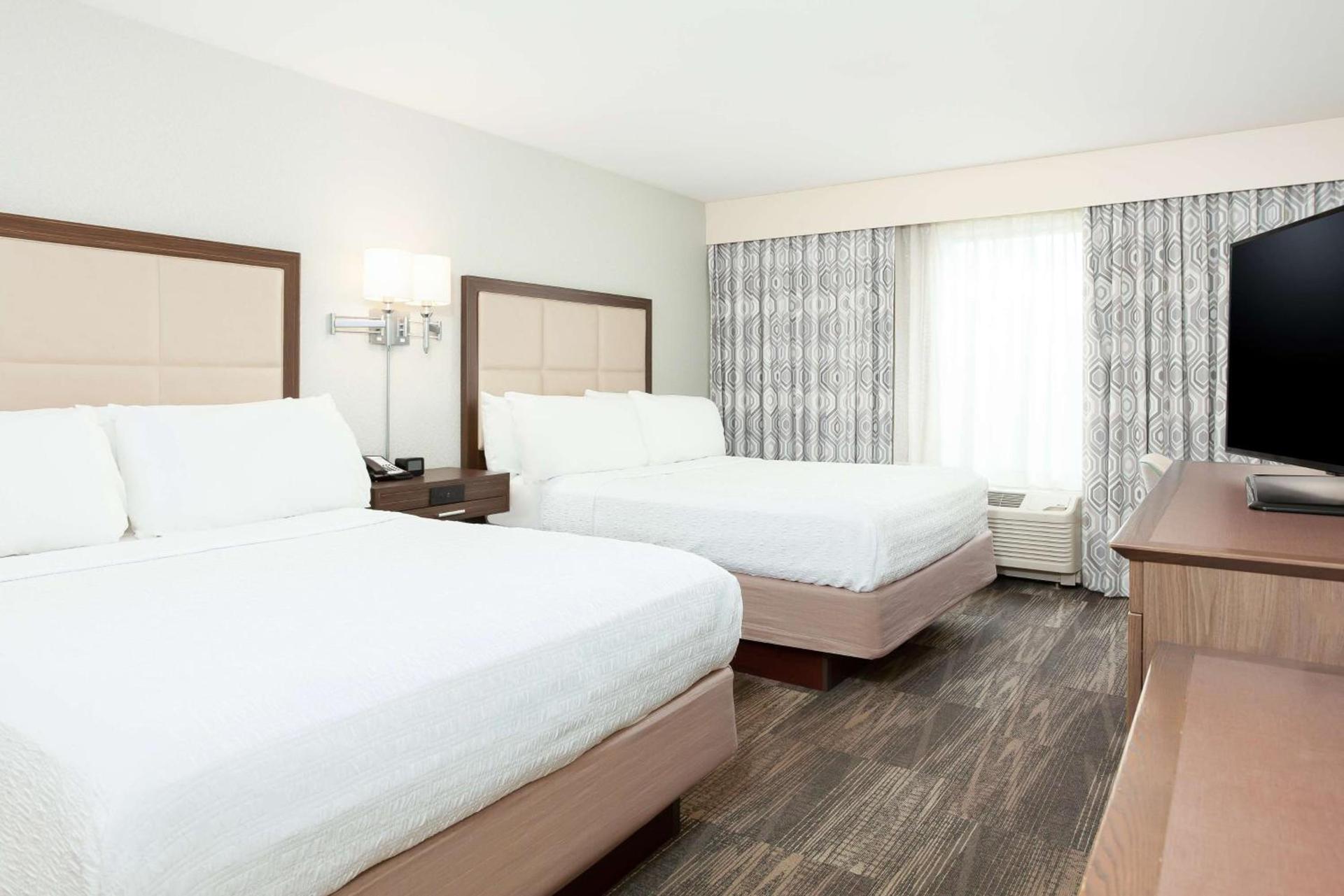Hampton Inn & Suites Niles/Warren, OH photo 29