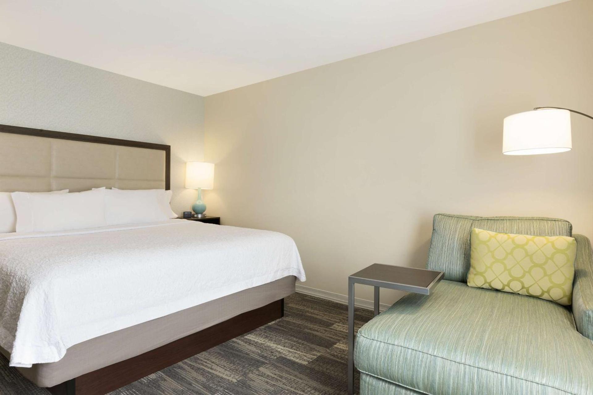 Hampton Inn & Suites Niles/Warren, OH photo 41