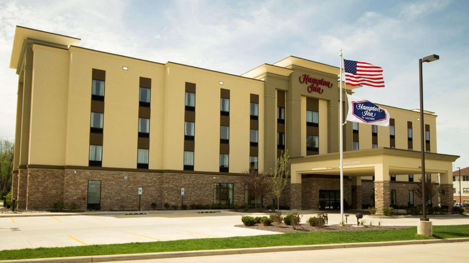 Hampton Inn Decatur, Mt. Zion, IL — hotel in Decatur