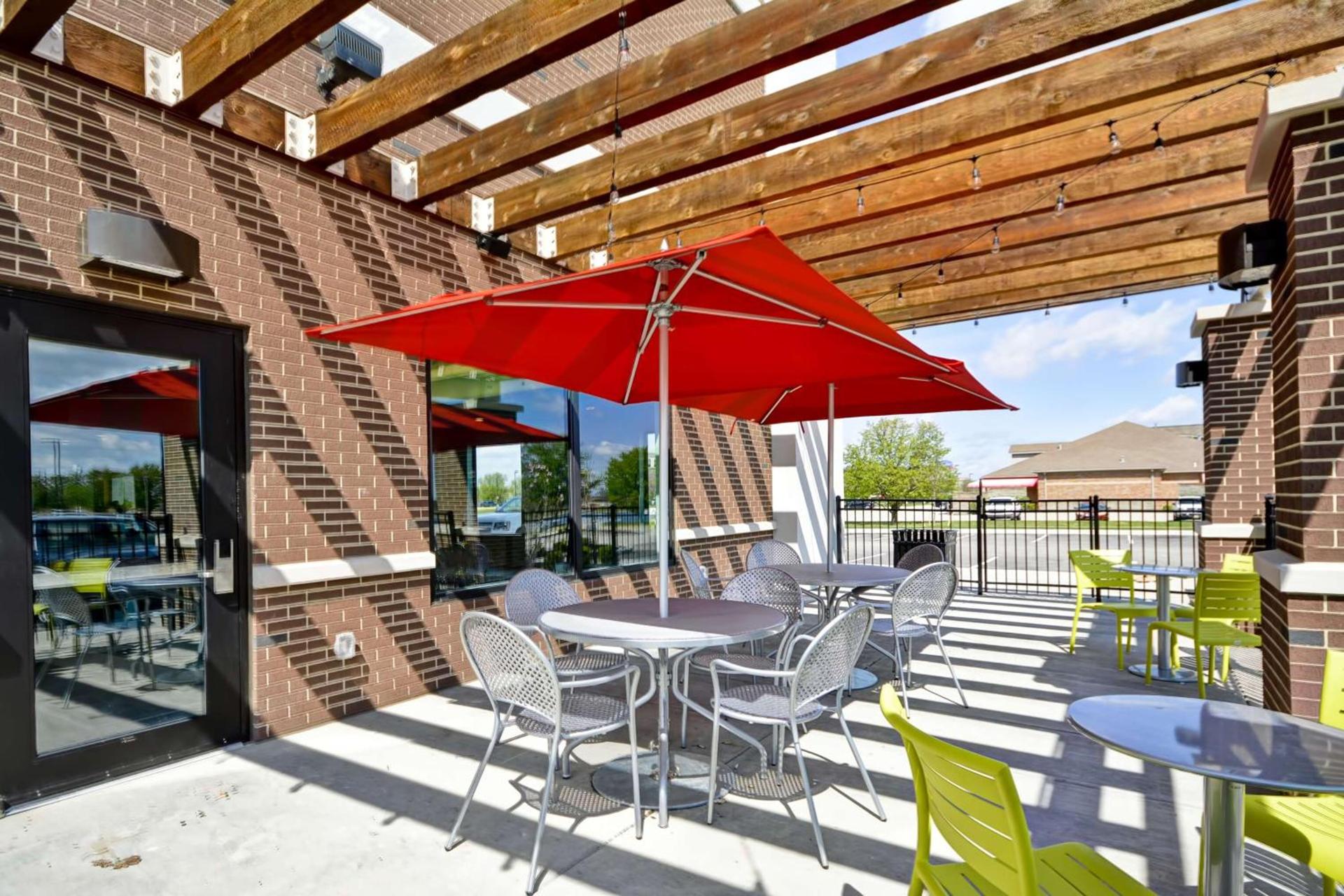 Home2 Suites By Hilton Evansville photo 13