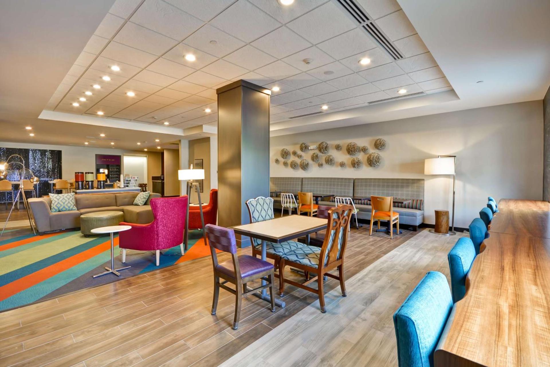Home2 Suites By Hilton Evansville photo 17