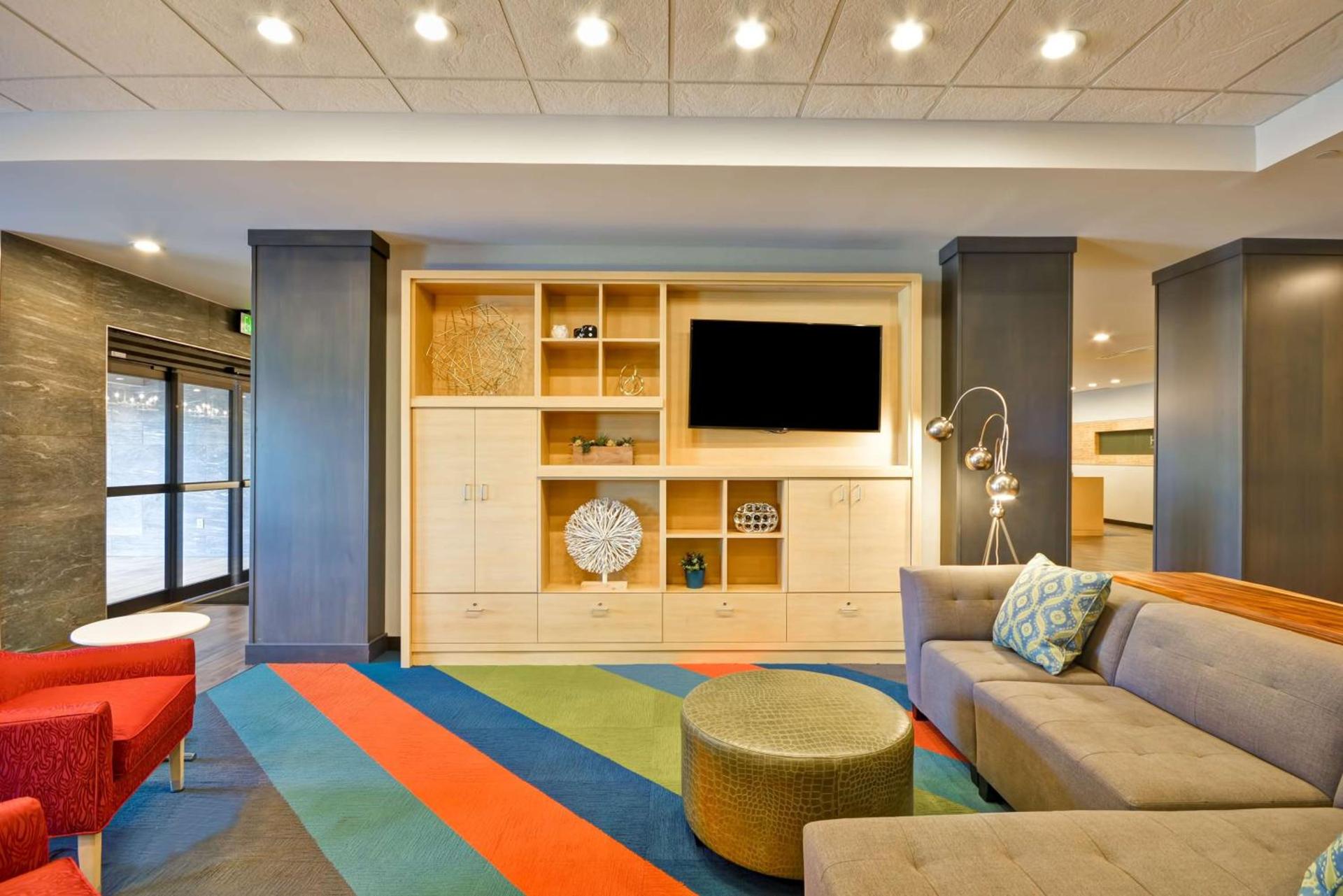 Home2 Suites By Hilton Evansville photo 18