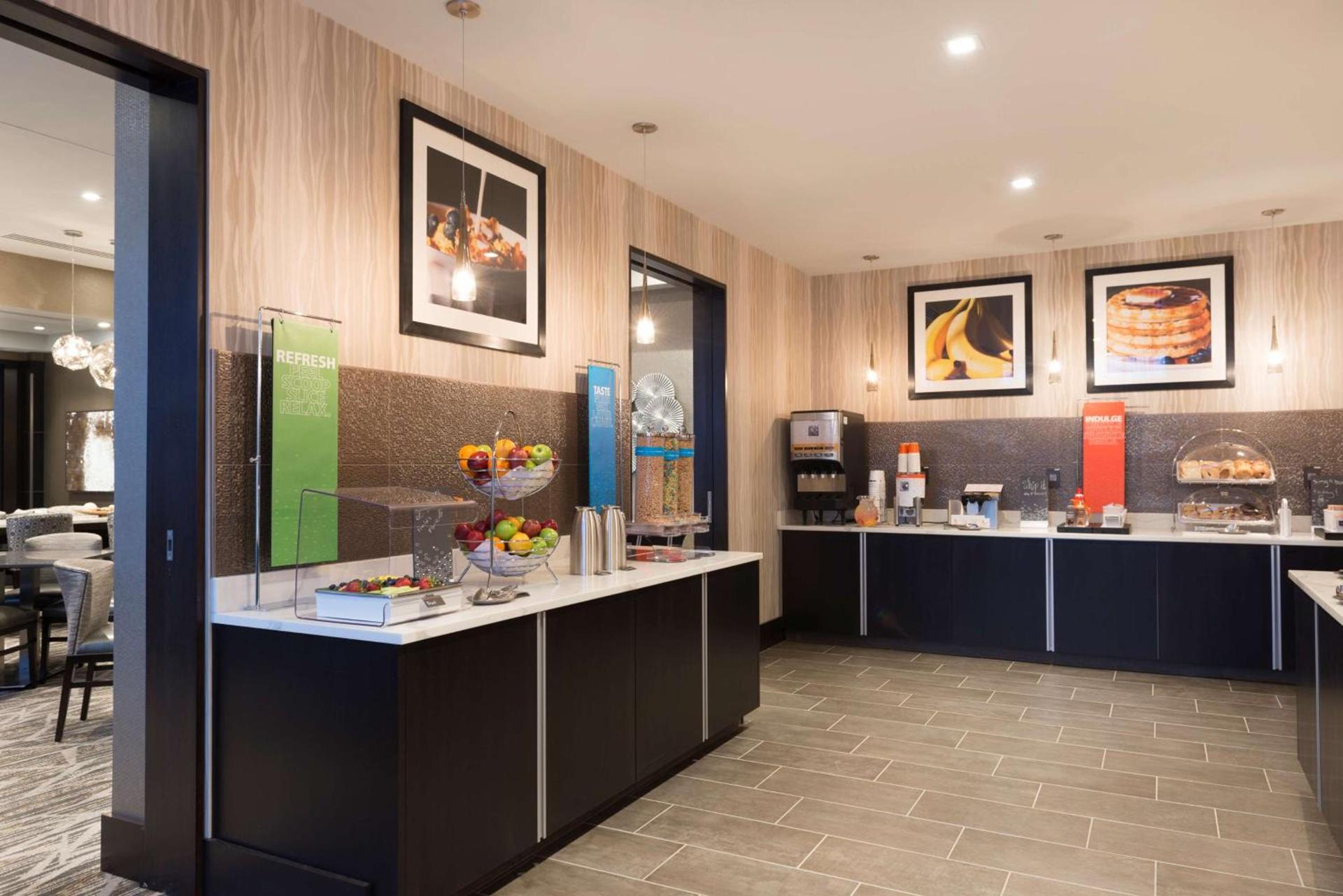 Hampton Inn & Suites Bridgewater, NJ photo 20