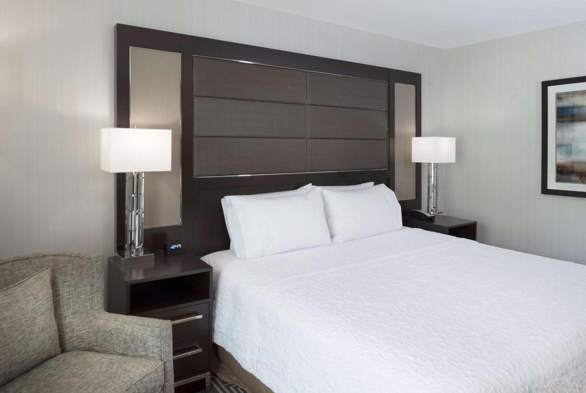 Hampton Inn & Suites Bridgewater, NJ photo 24