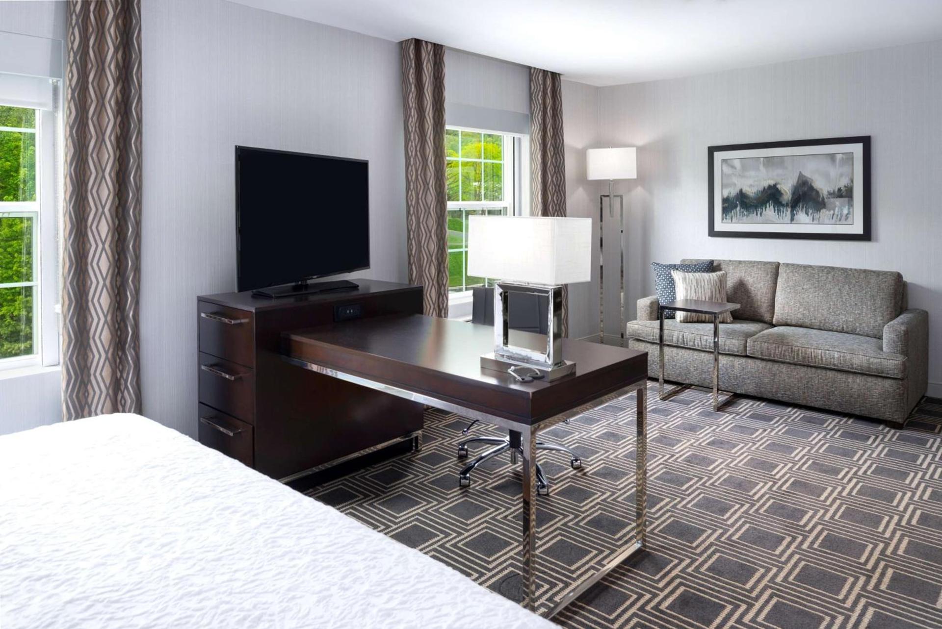 Hampton Inn & Suites Bridgewater, NJ photo 27