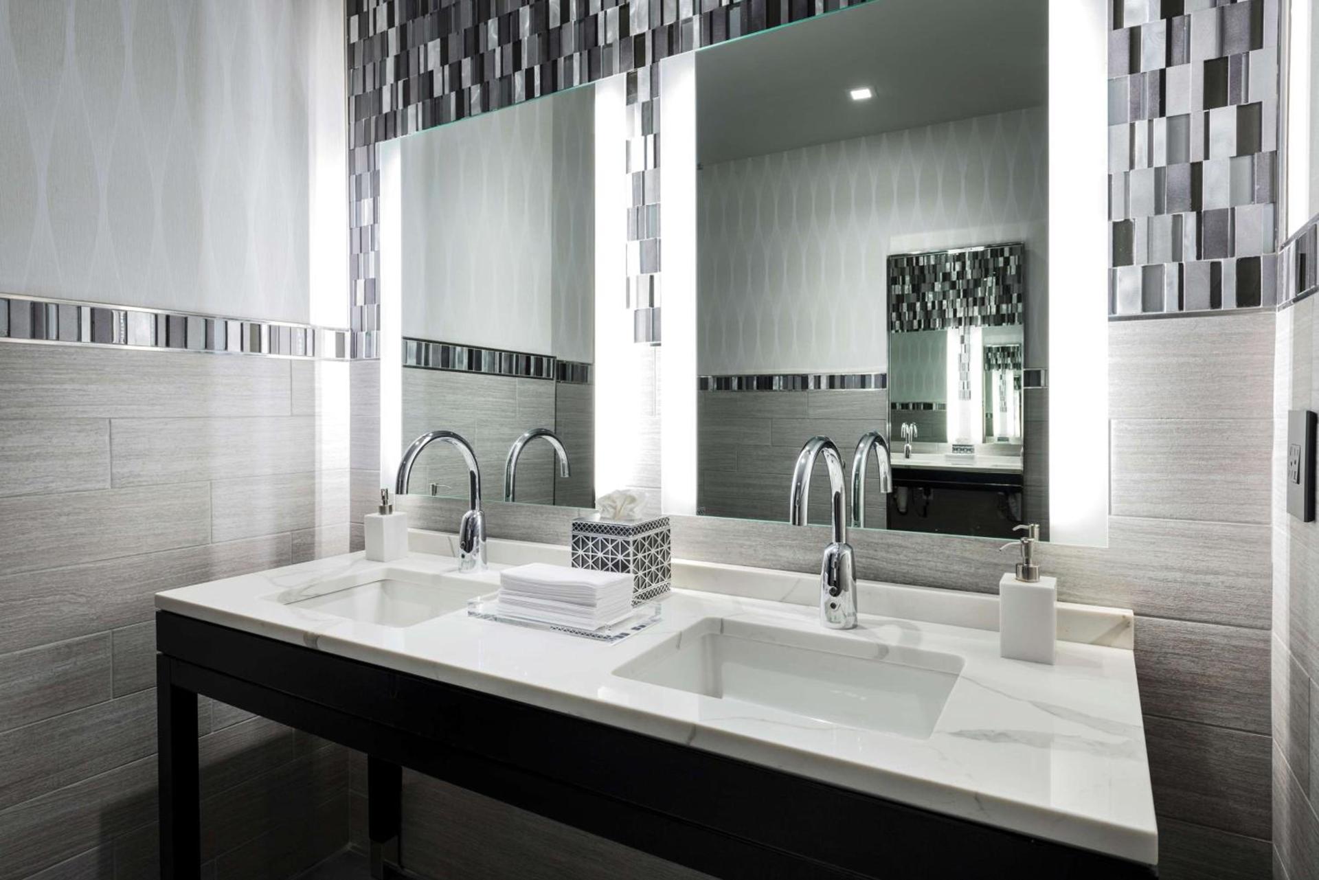Hampton Inn & Suites Bridgewater, NJ photo 31
