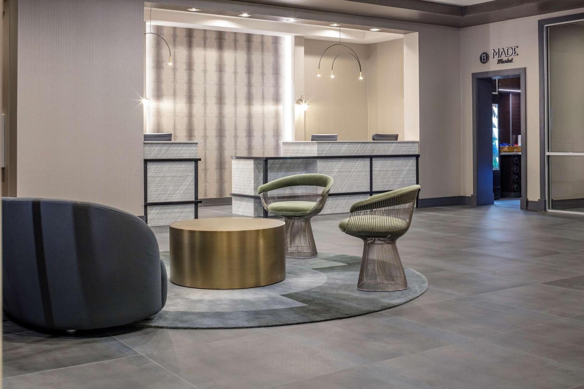 DoubleTree by Hilton Boston Logan Airport Chelsea photo 6