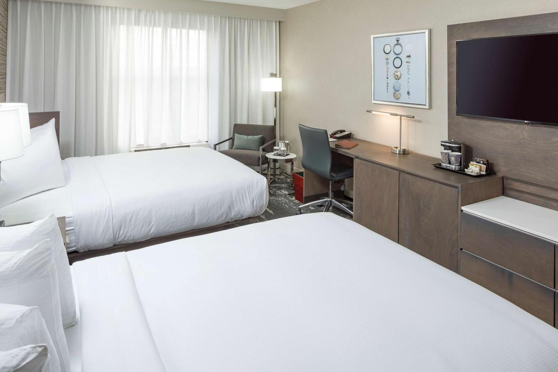 DoubleTree by Hilton Boston Logan Airport Chelsea photo 14