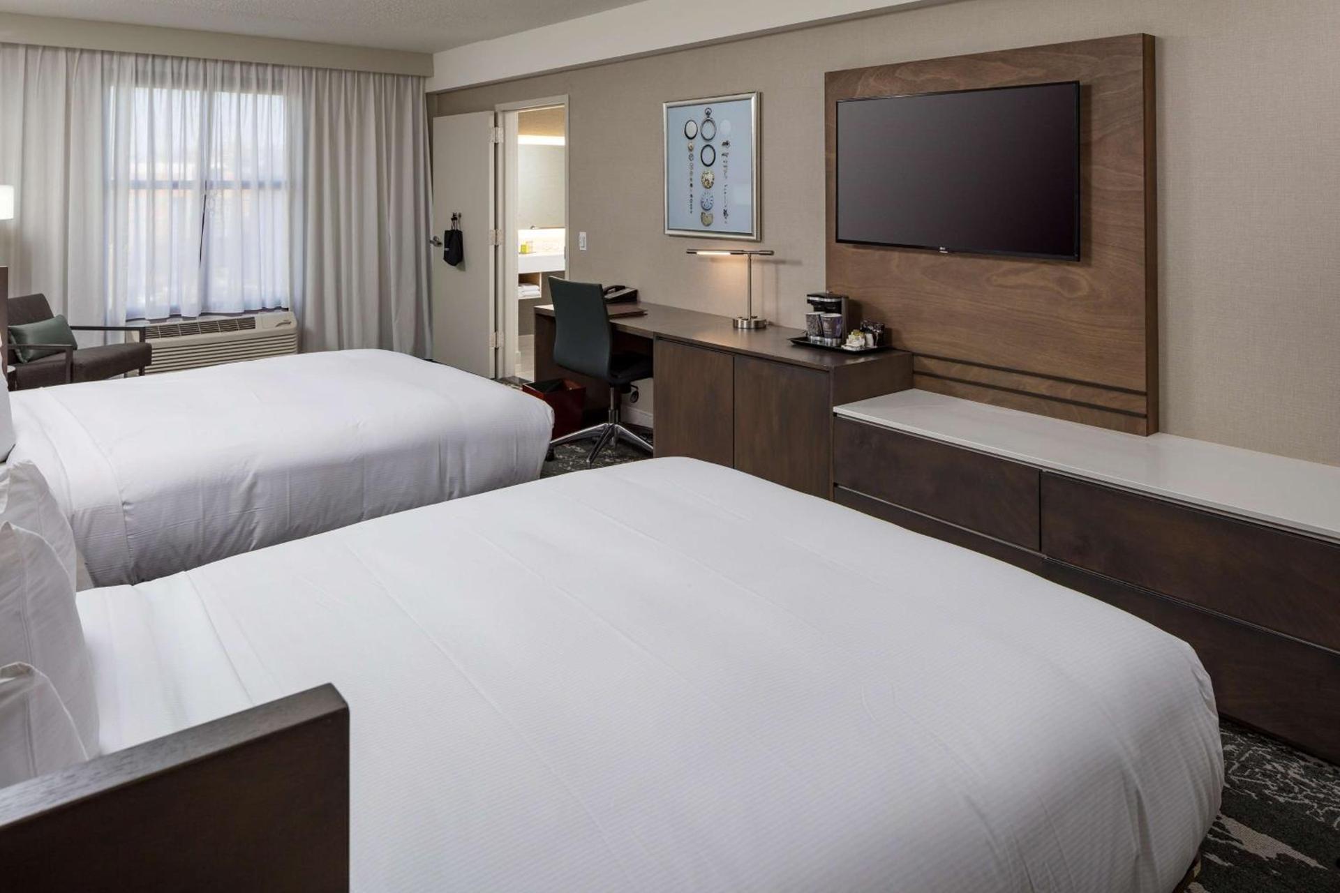 DoubleTree by Hilton Boston Logan Airport Chelsea photo 24