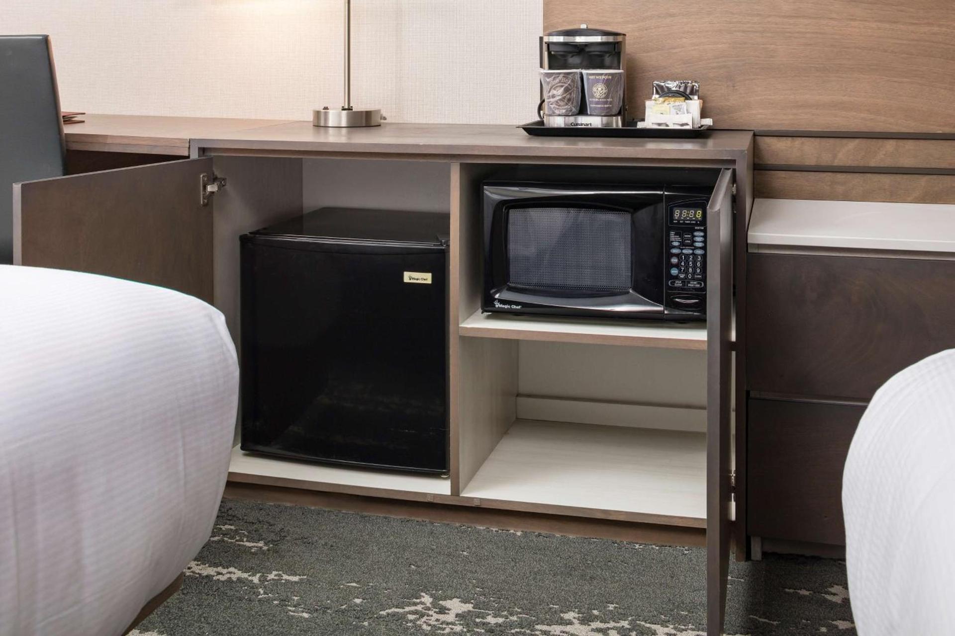 DoubleTree by Hilton Boston Logan Airport Chelsea photo 31