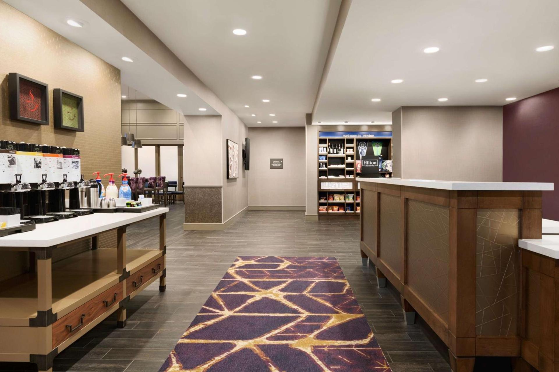 Hampton Inn & Suites Seattle/Renton, Wa photo 10