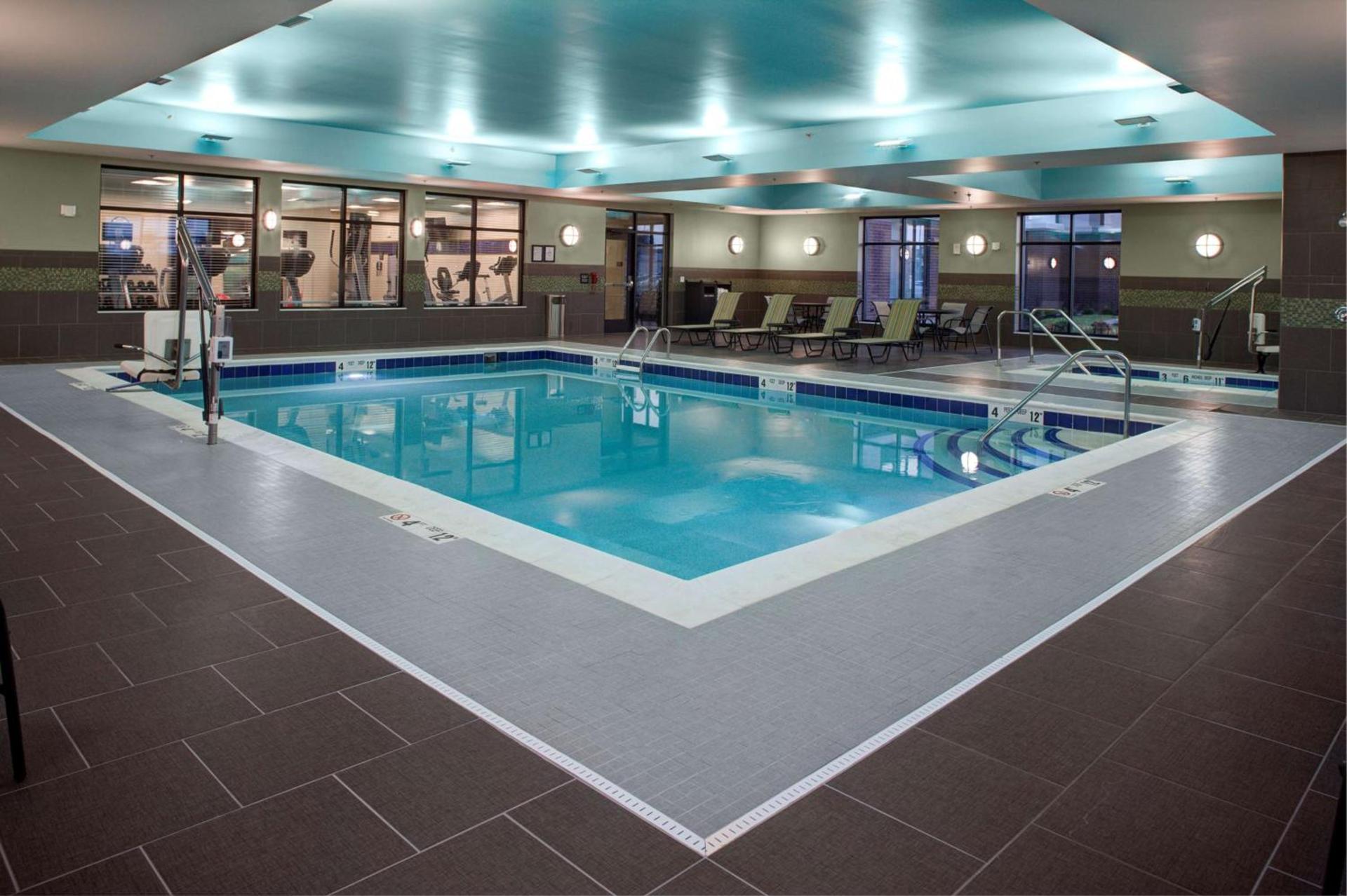 Hampton Inn & Suites Syracuse North Airport Area photo 6