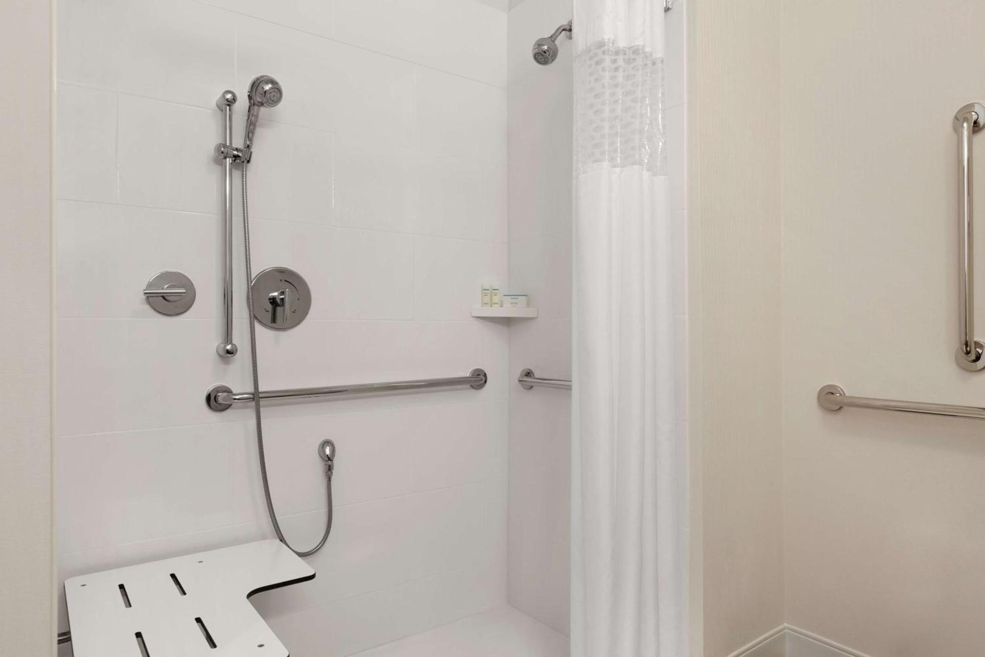 Hampton Inn & Suites Seattle/Renton, Wa photo 24