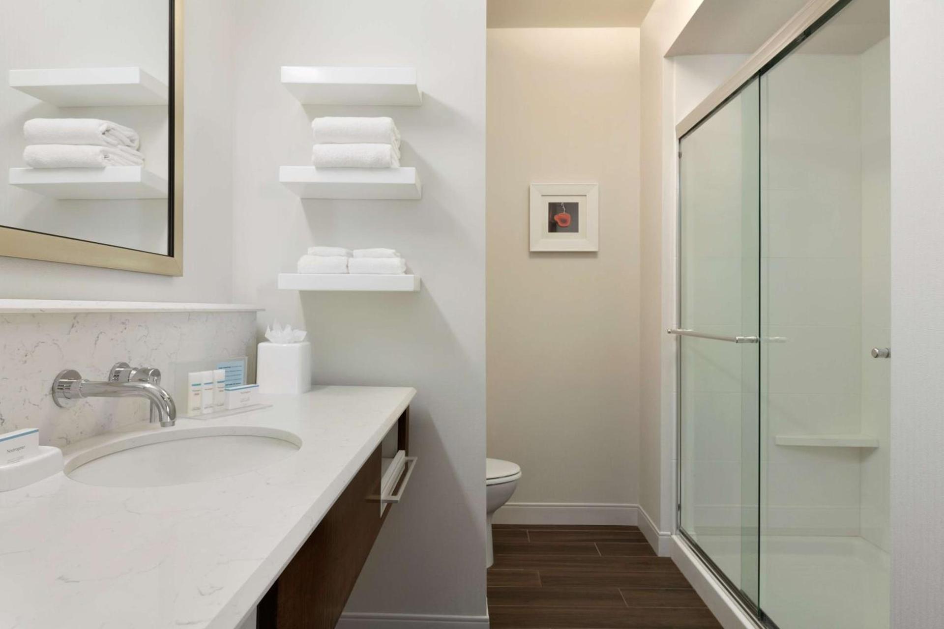 Hampton Inn & Suites Seattle/Renton, Wa photo 30