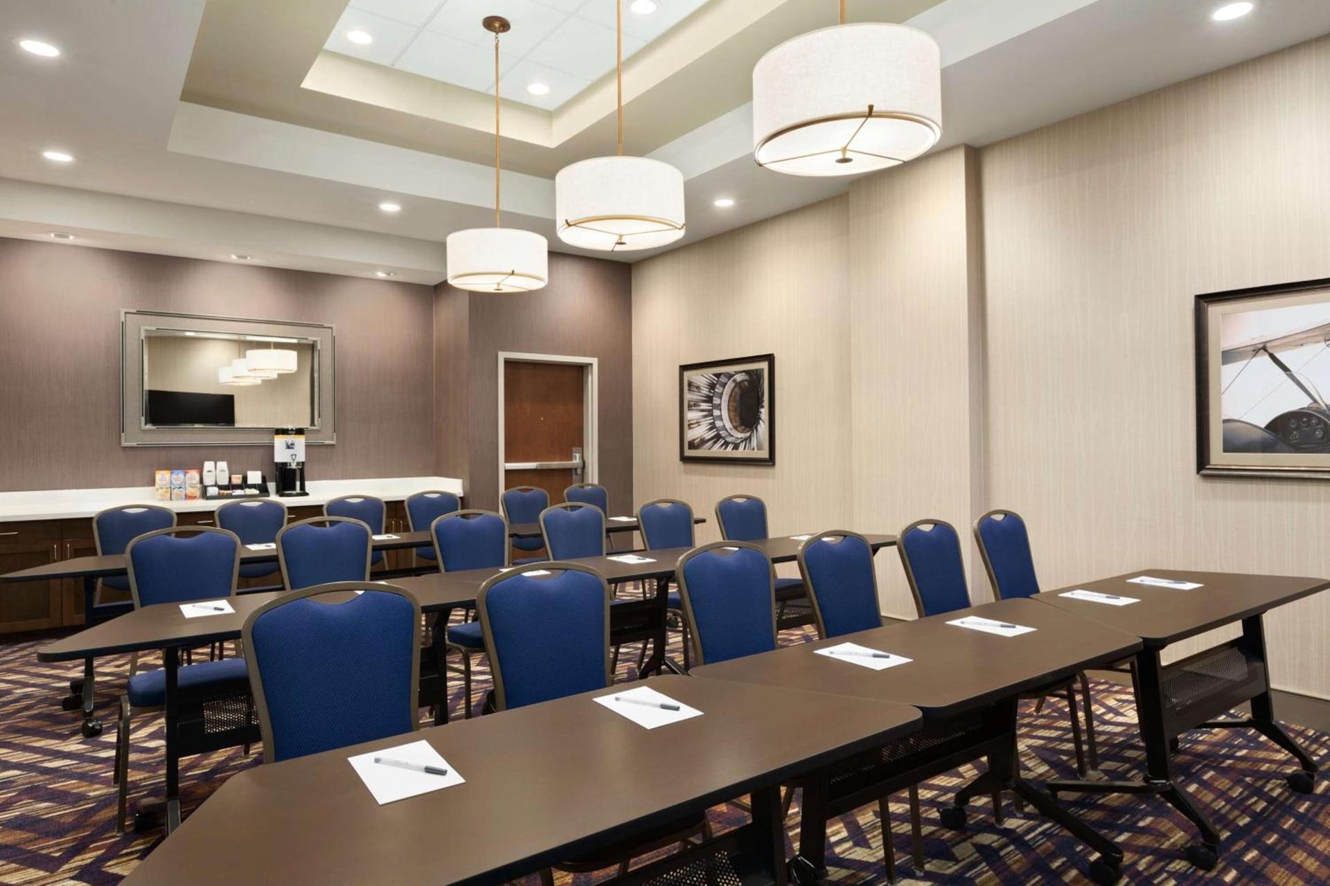 Hampton Inn & Suites Seattle/Renton, Wa photo 34