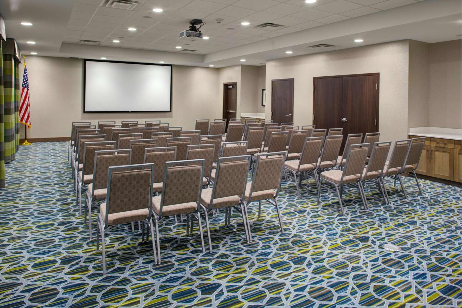 Hampton Inn & Suites Syracuse North Airport Area photo 38