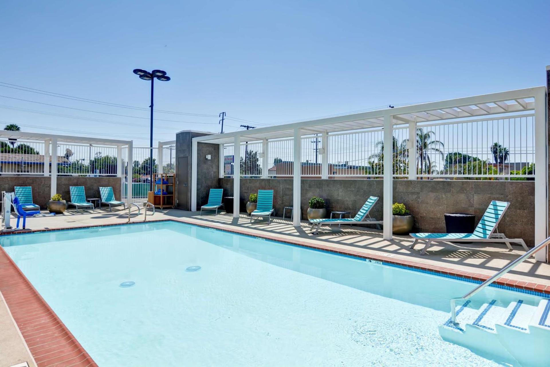 Home2 Suites Azusa photo 12
