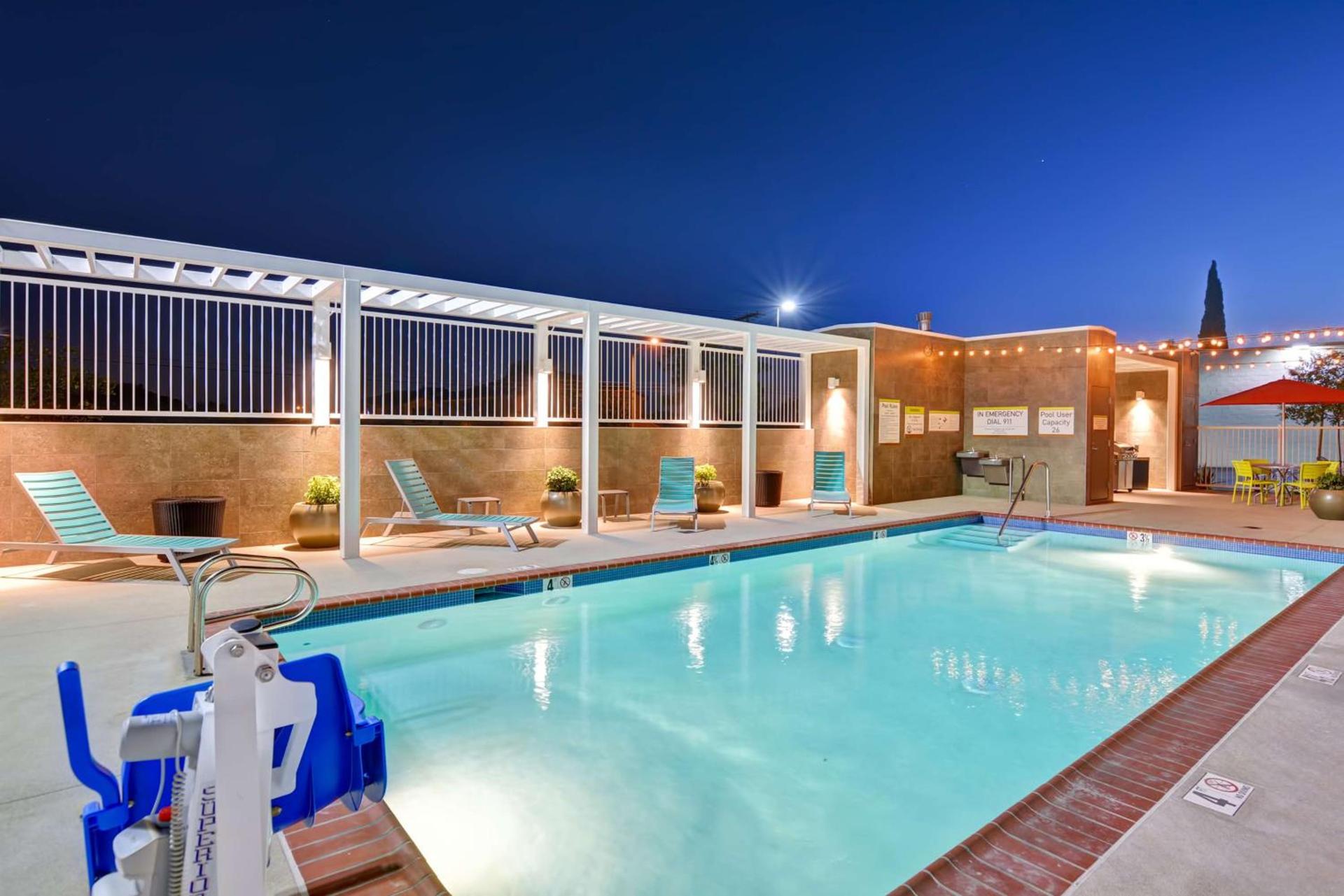 Home2 Suites Azusa photo 13