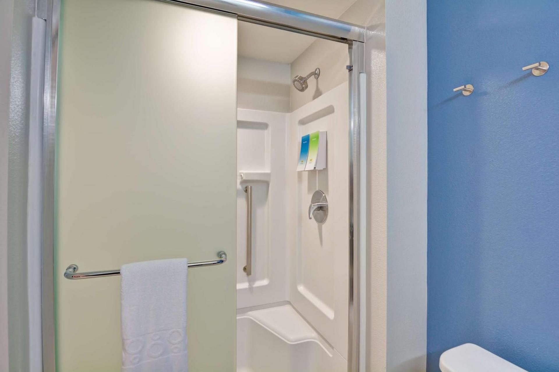 Home2 Suites Azusa photo 37