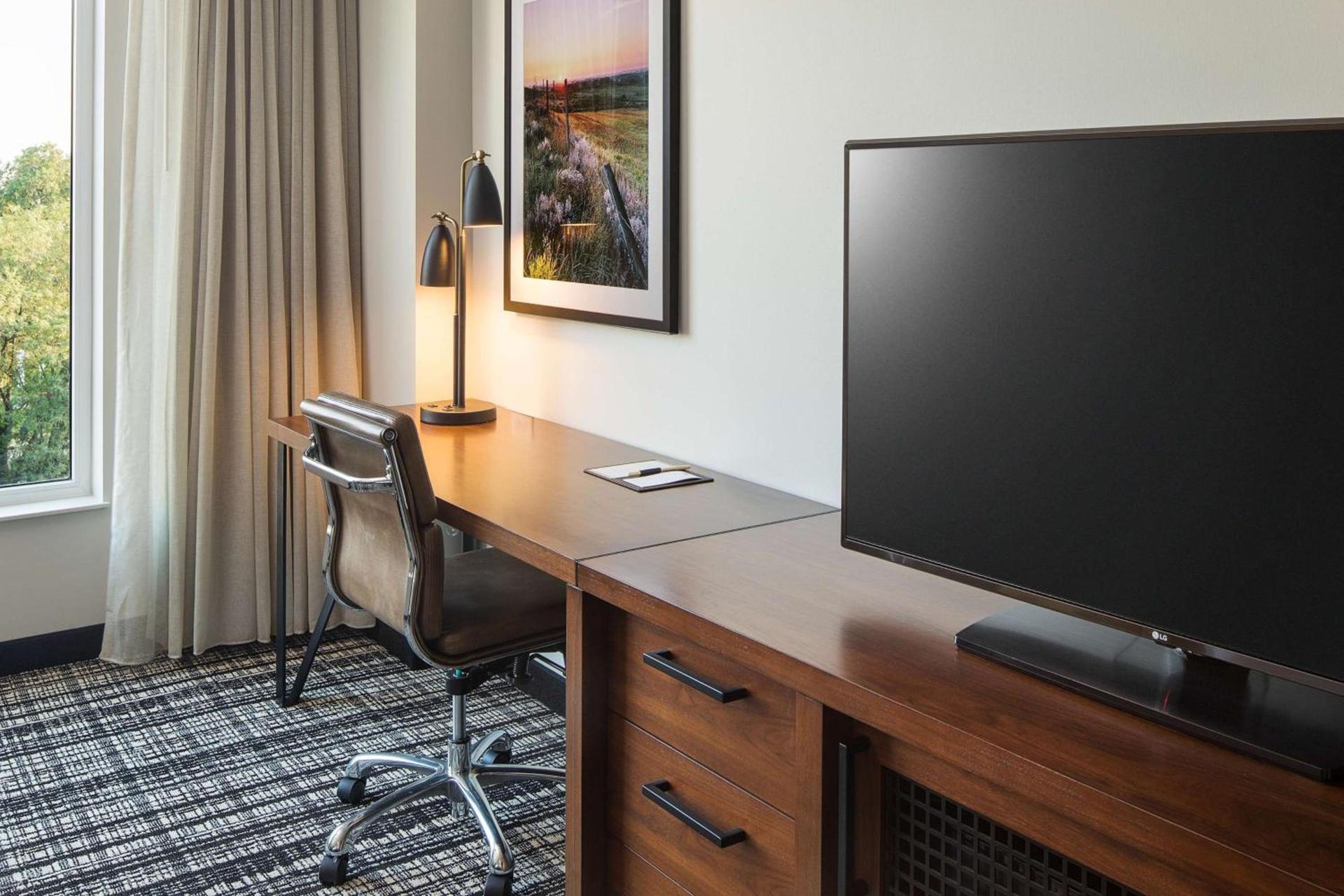 Doubletree By Hilton Greeley At Lincoln Park photo 18
