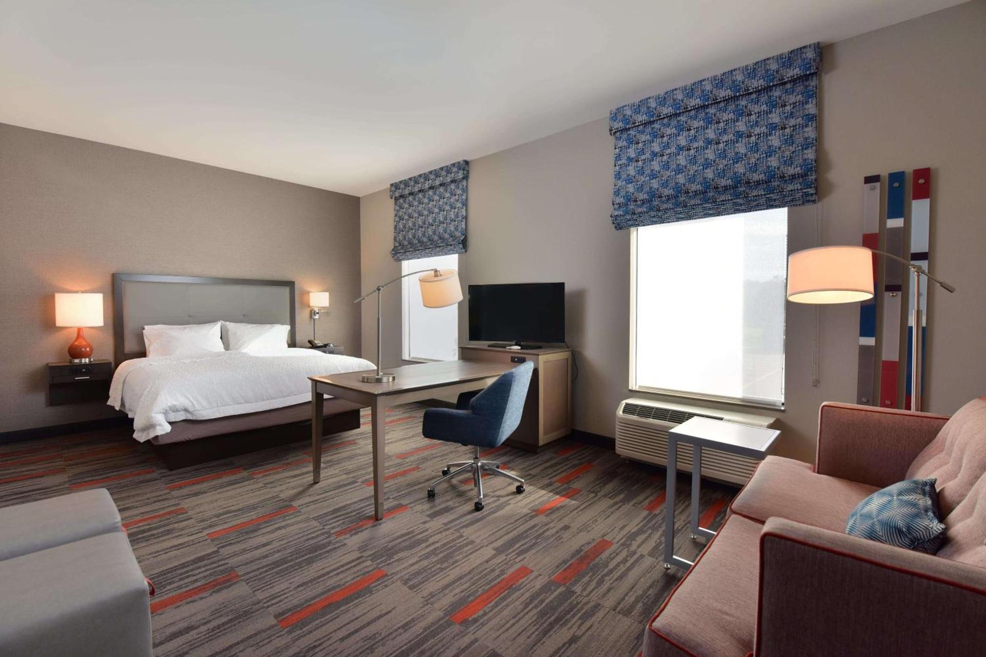 Hampton Inn and Suites at Wisconsin Dells Lake Delton photo 19