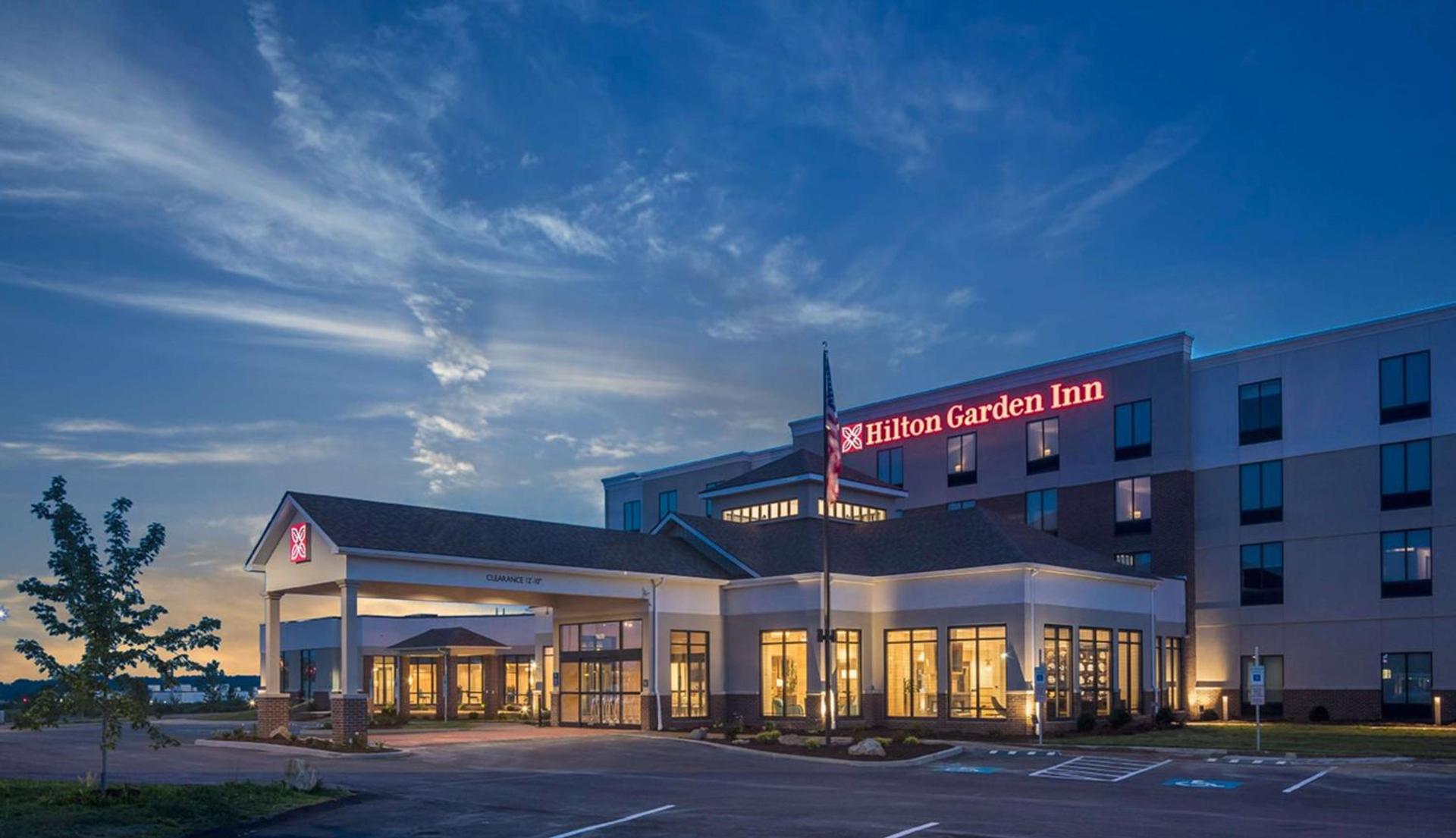 Hilton Garden Inn Pittsburgh Airport photo 2