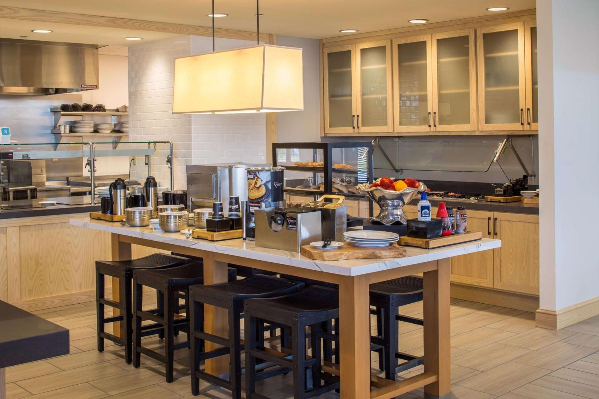Hilton Garden Inn Pittsburgh Airport photo 8