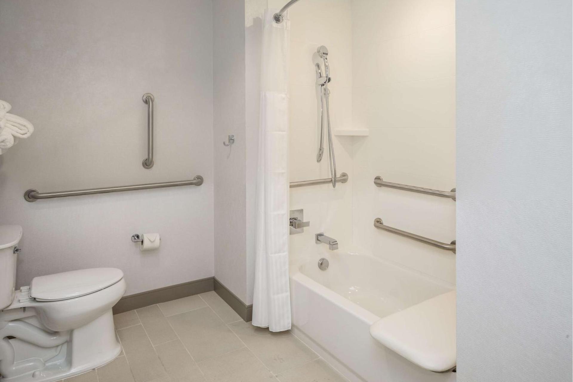 Hilton Garden Inn Pittsburgh Airport photo 14