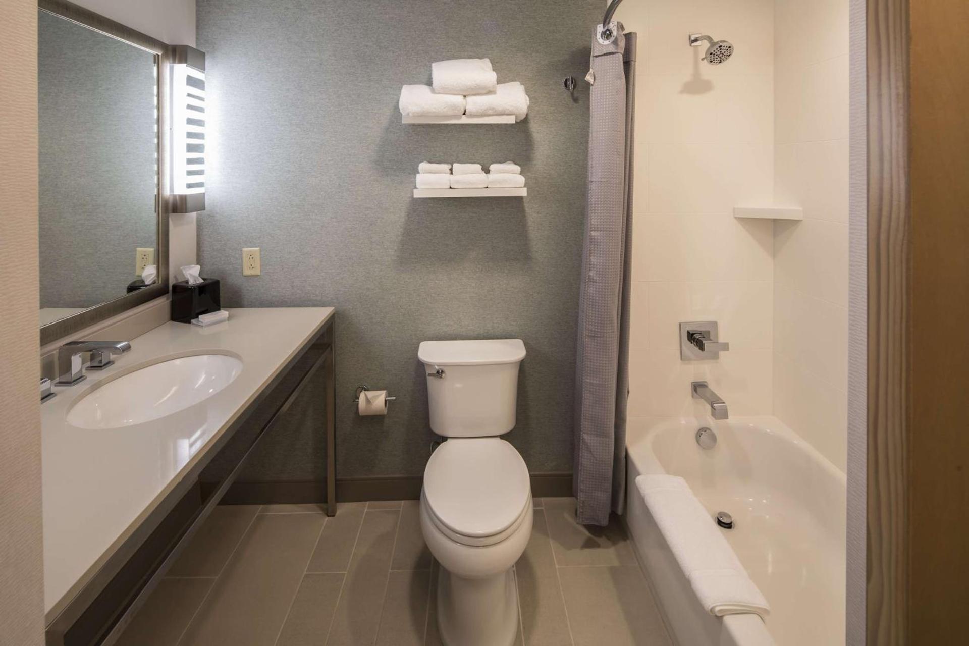 Hilton Garden Inn Pittsburgh Airport photo 19