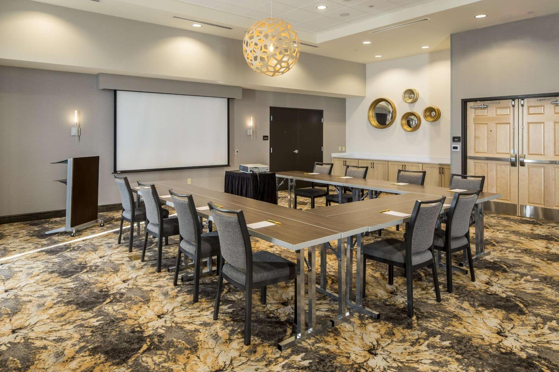 Hilton Garden Inn Pittsburgh Airport photo 28