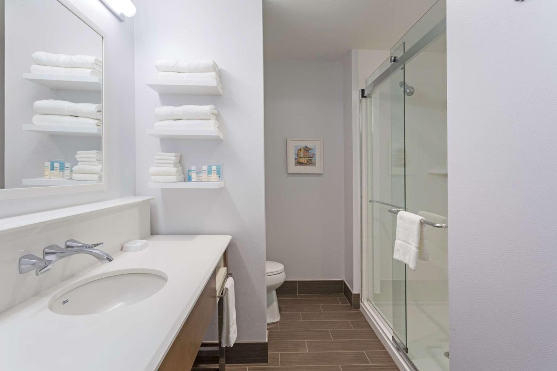 Hampton Inn Fort Lauderdale Pompano Beach photo 28