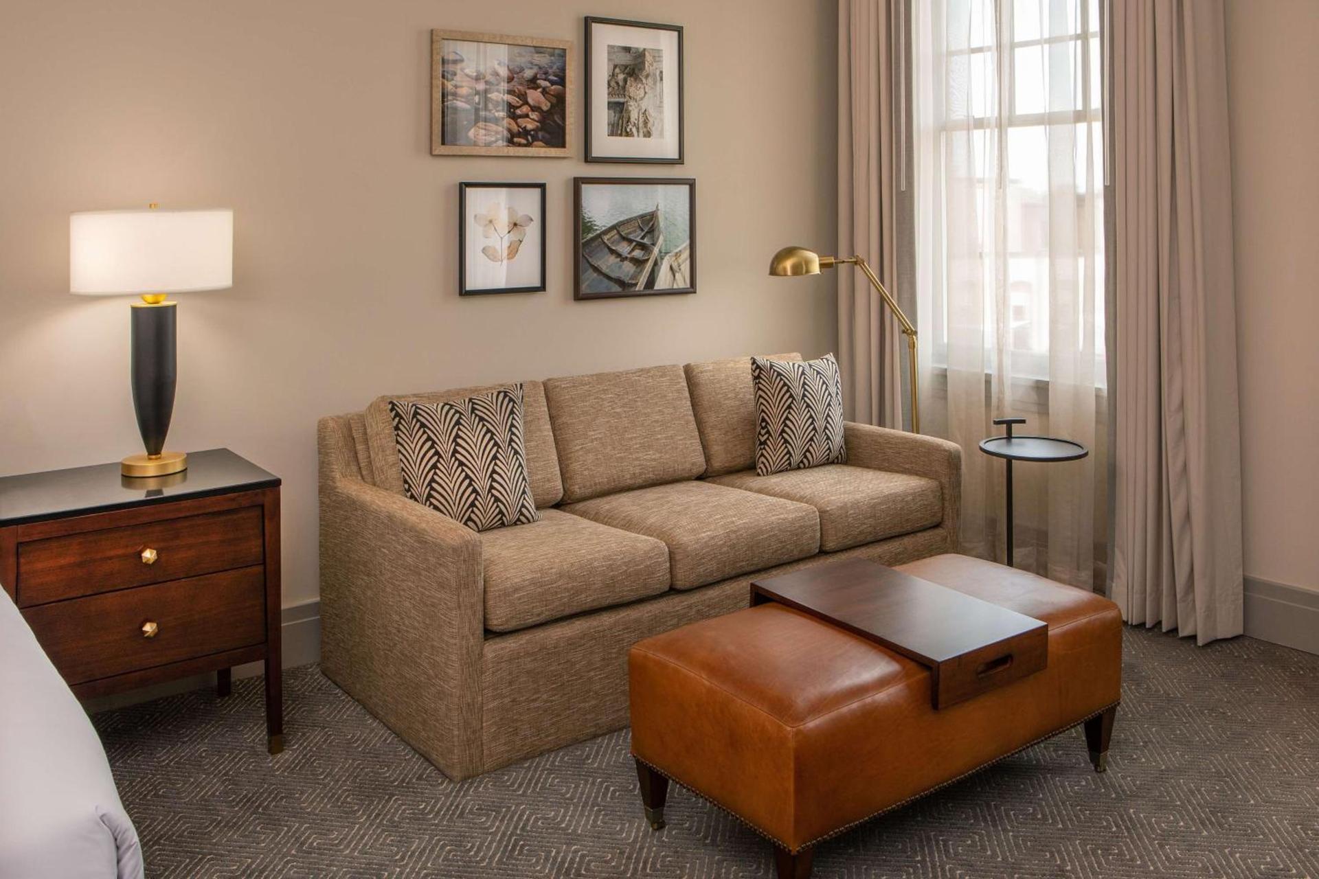 The Virginian Lynchburg, Curio Collection By Hilton photo 17