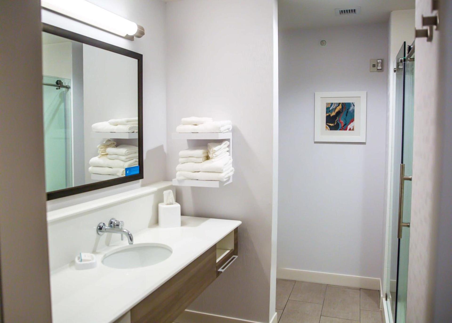 Hampton Inn-Pontiac photo 20