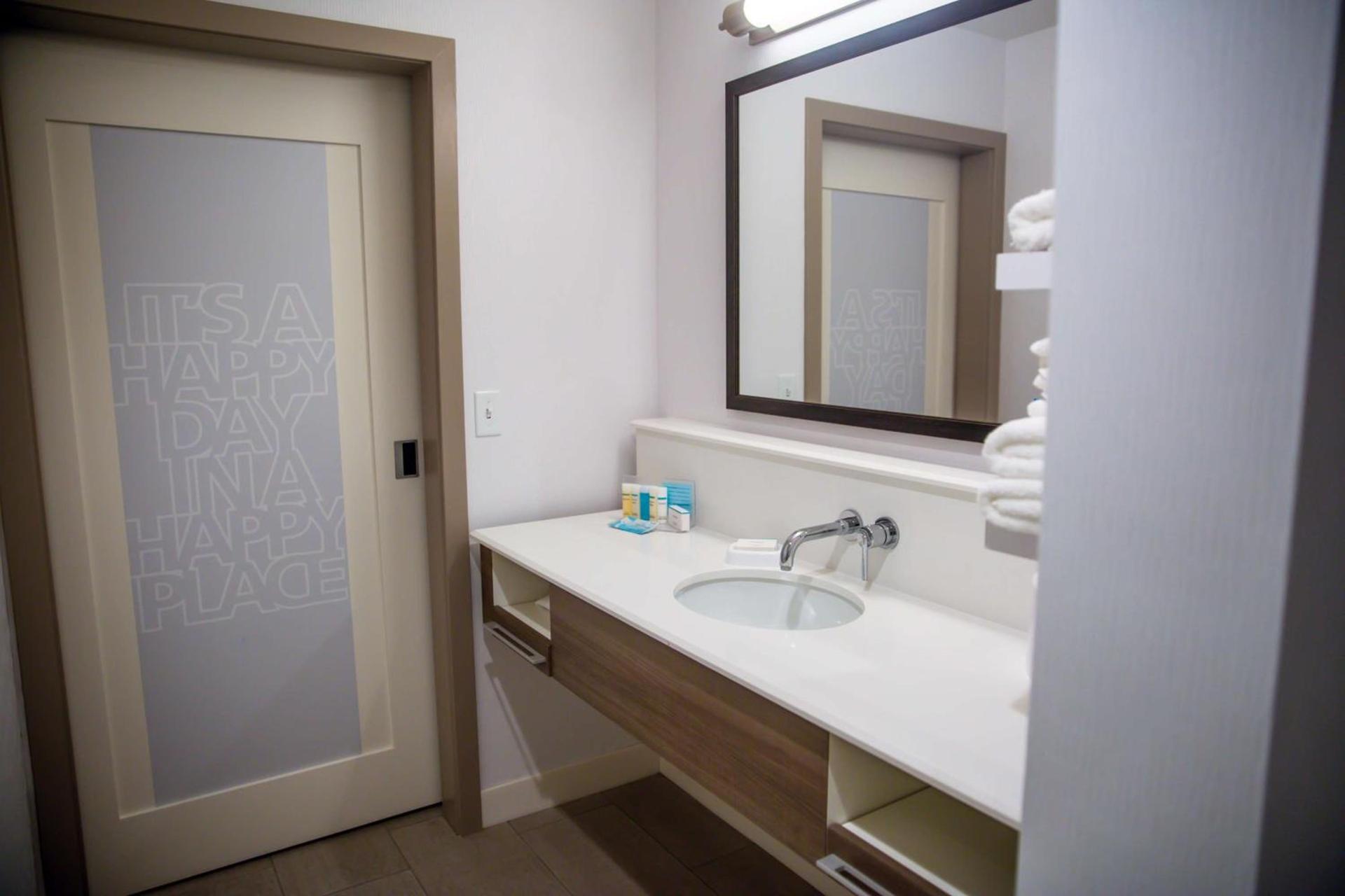 Hampton Inn-Pontiac photo 24