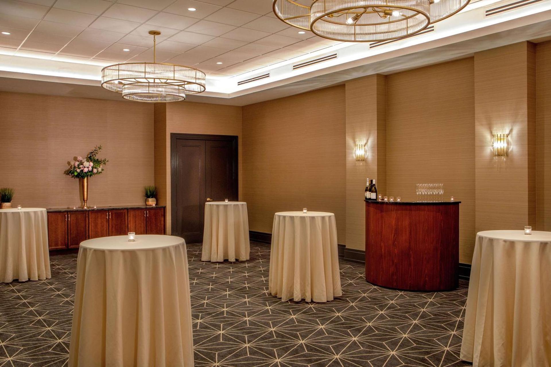 The Virginian Lynchburg, Curio Collection By Hilton photo 45