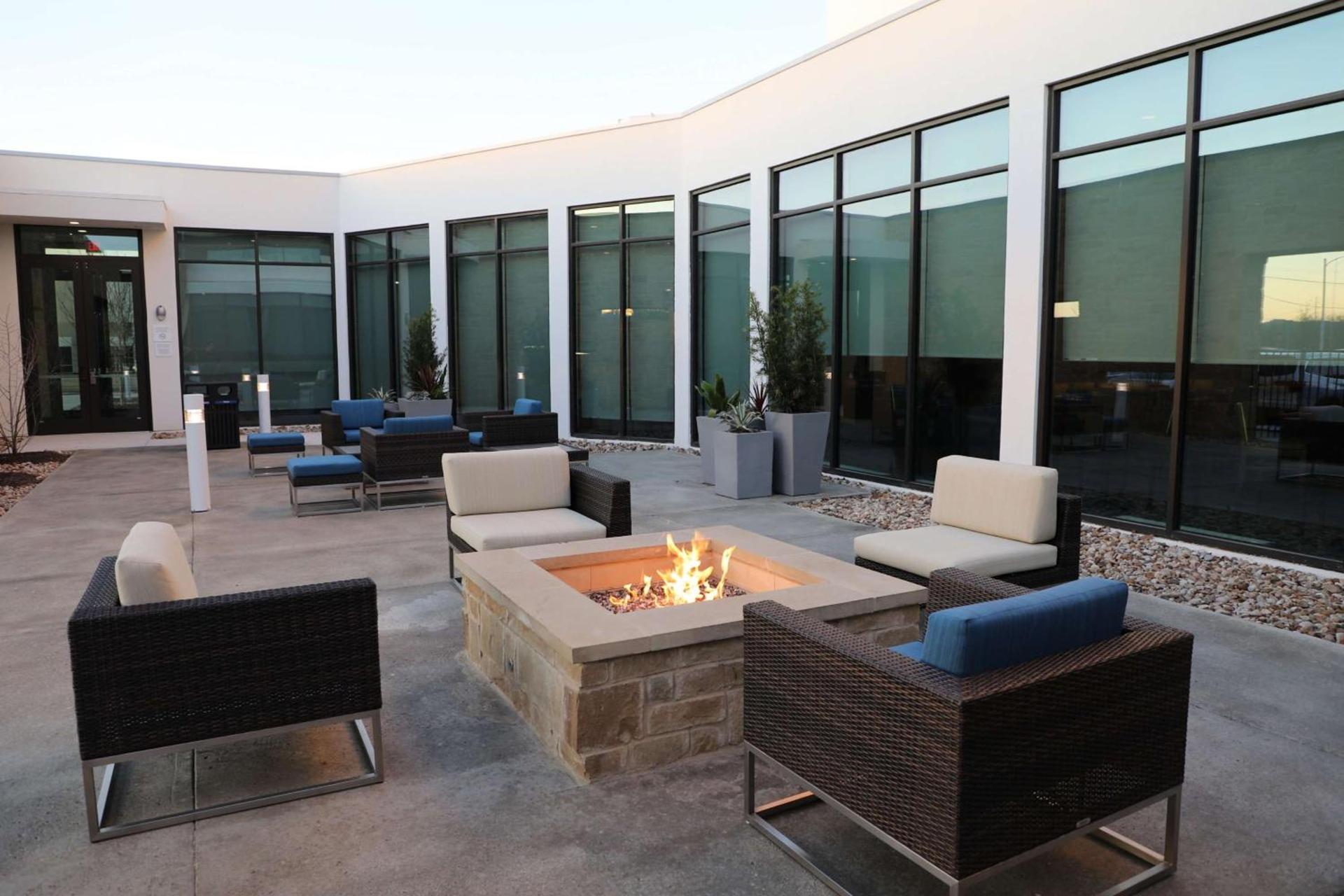 Hilton Garden Inn Austin Airport photo 3