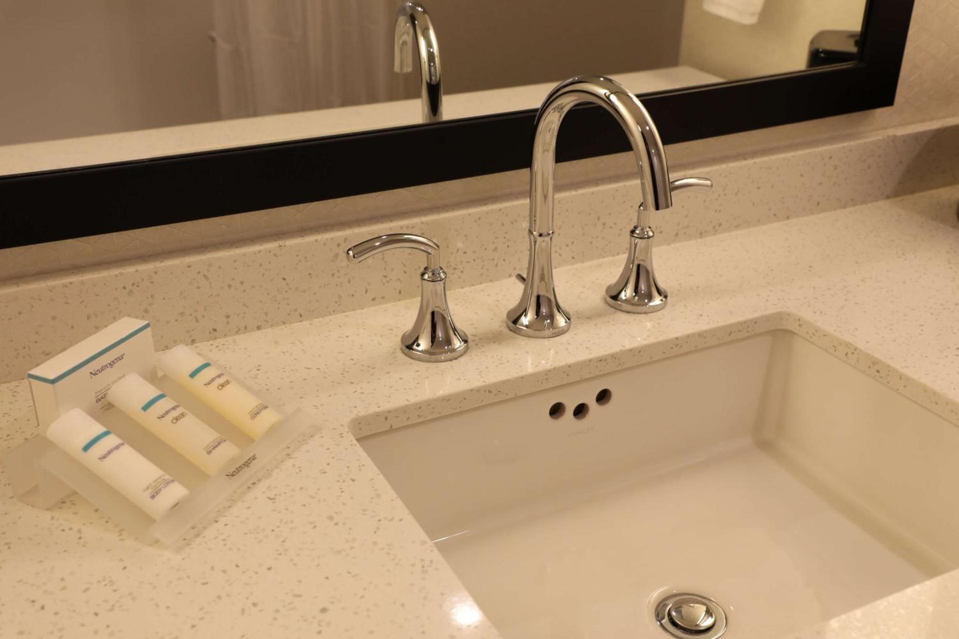 Hilton Garden Inn Austin Airport photo 20