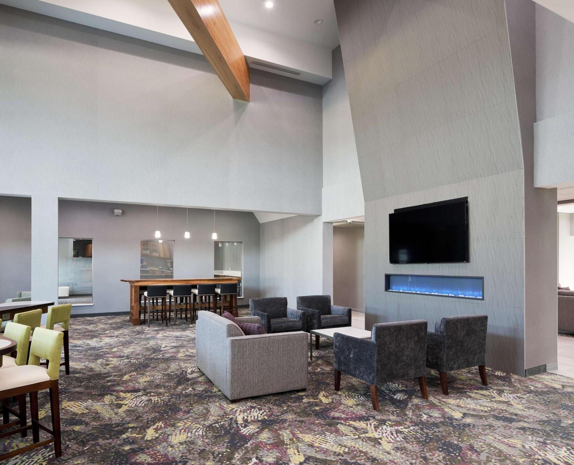 Homewood Suites By Hilton Topeka photo 5